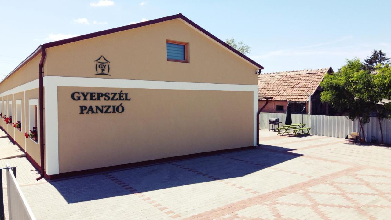 Gyepszel Panzio Tokaj Bed & Breakfast Exterior photo